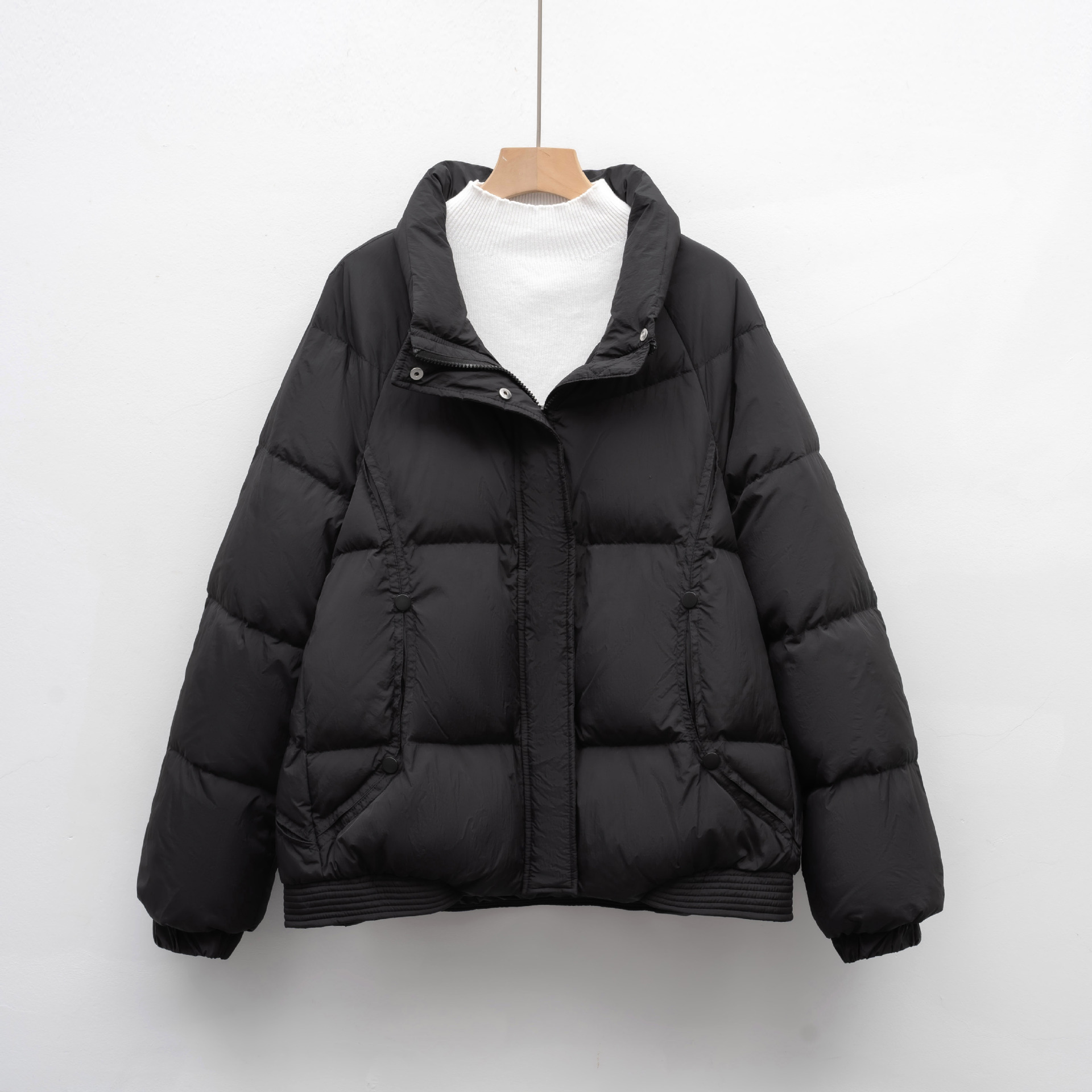 新款羽绒服女小个子冬季加厚立领宽松鸭绒面包服外套保暖 黑色 S