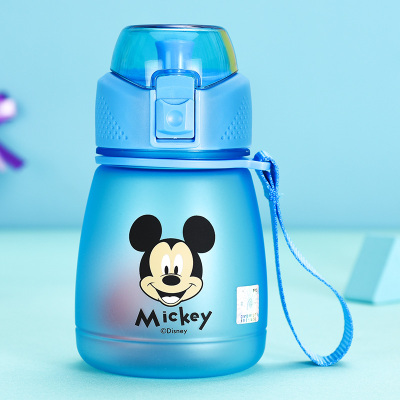 儿童水杯小学生带吸管杯子防摔幼儿园男女宝宝便携夏天水壶米奇蓝色直