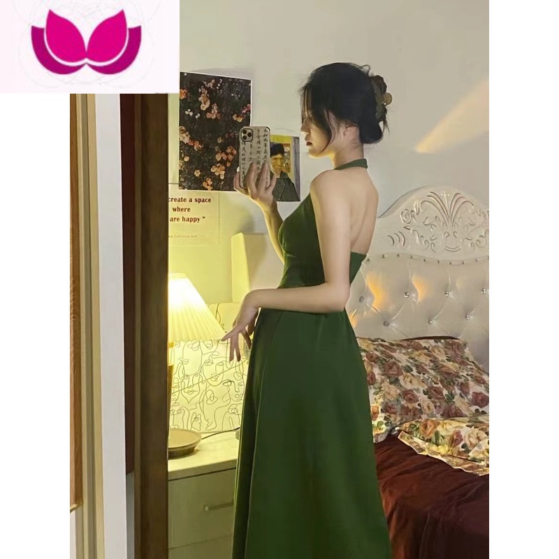 七斓绿色挂脖连衣裙子女夏季辣妹套装2023年新款春装茶歇泰式吊带长裙高清大图