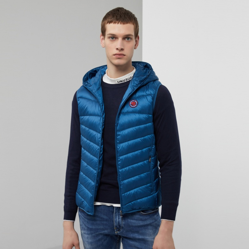 波司登轻薄羽绒马甲短款连帽时尚男羽绒服背心b90131005