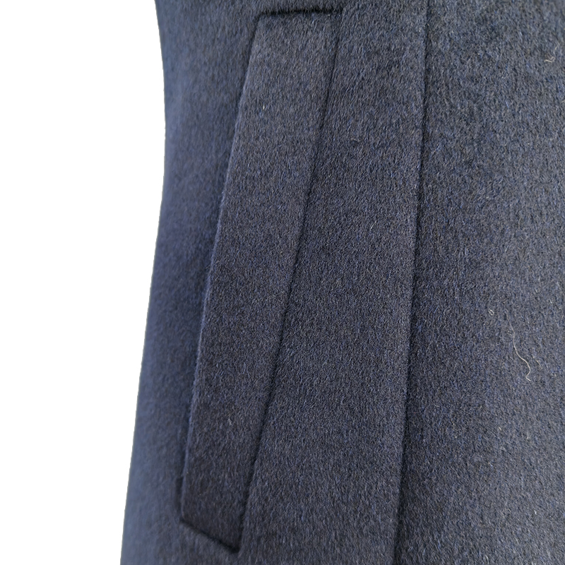 泛为大衣高清大图