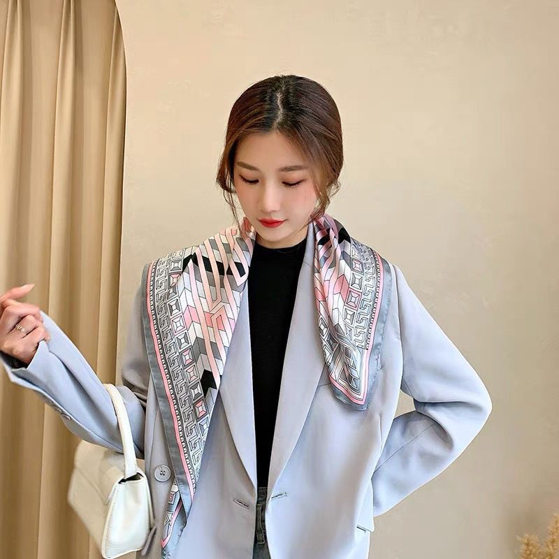 小方巾女早春韩版潮百搭丝巾夏季装饰发带搭配衬衫西装头巾旅游男线条
