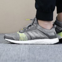 Adidas/阿迪达斯 男子运动鞋UltraBOOST缓震耐磨休闲跑步鞋CQ2147 BB6170