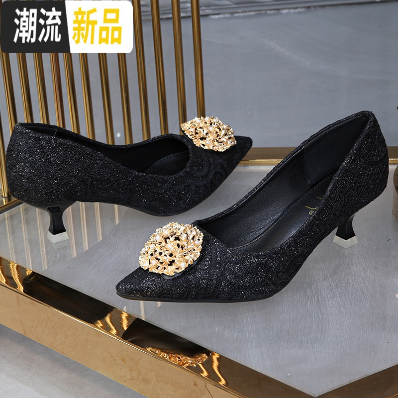大码女鞋40一43细跟百搭蕾丝高跟鞋2020春款尖头猫跟气质单鞋41码 广赫