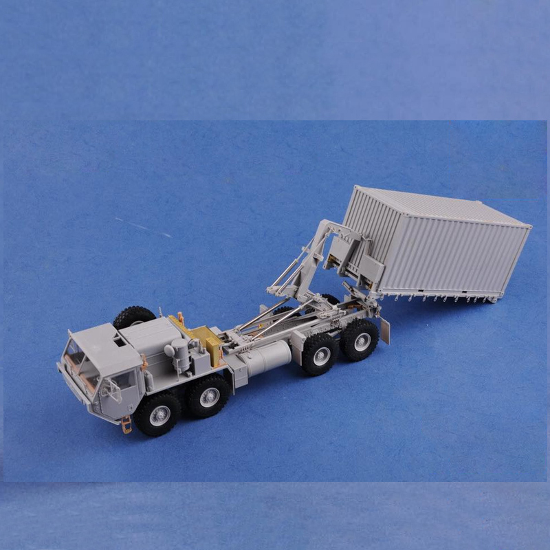 小号手拼装模型 1/35奥什科什Oshkosh M1120A4重型高机动战术卡车 模型