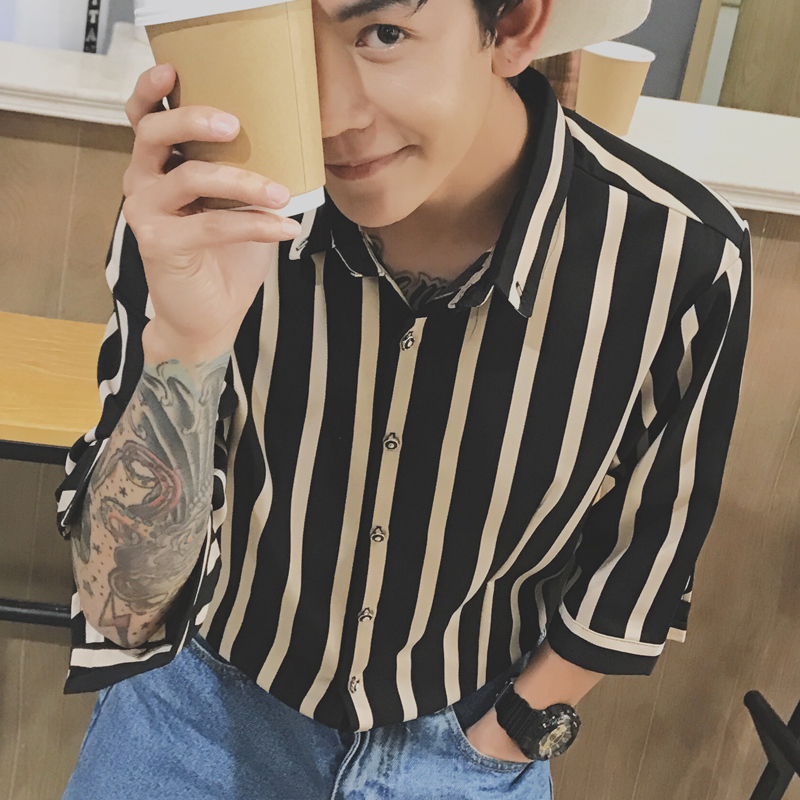 2018夏季年轻情侣衬衫男女港风衣服小清新条纹中袖衬衣七分袖寸衫