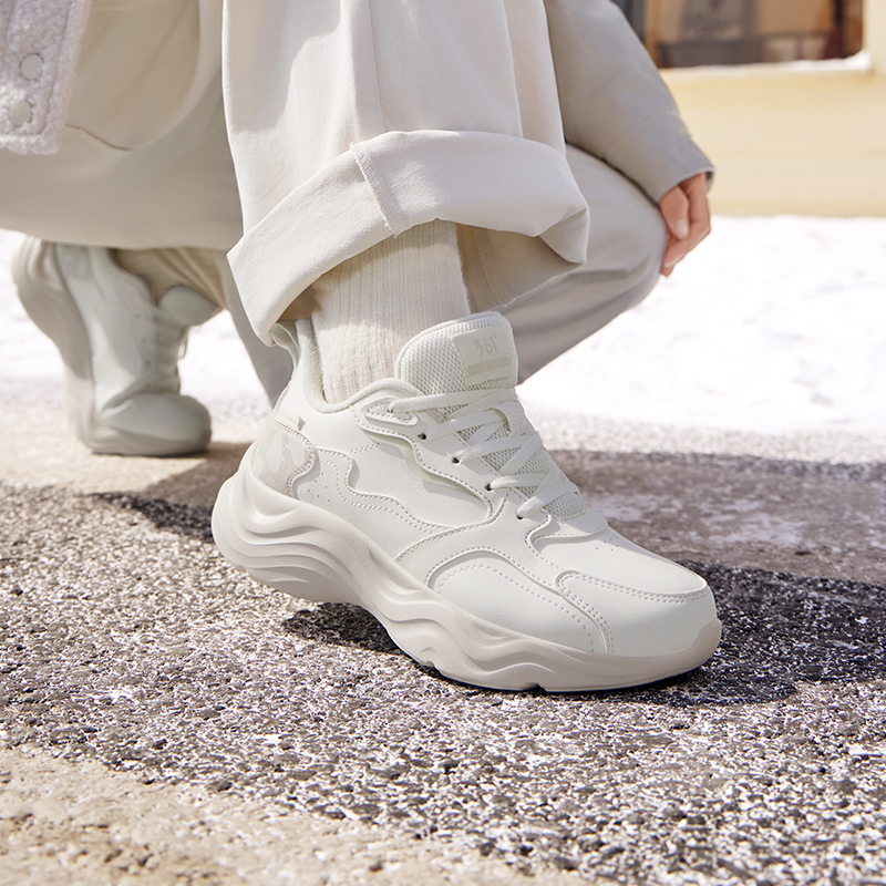 361°女鞋加绒运动鞋冬季保暖加毛棉鞋皮面防水跑步鞋轻便跑鞋高清大图