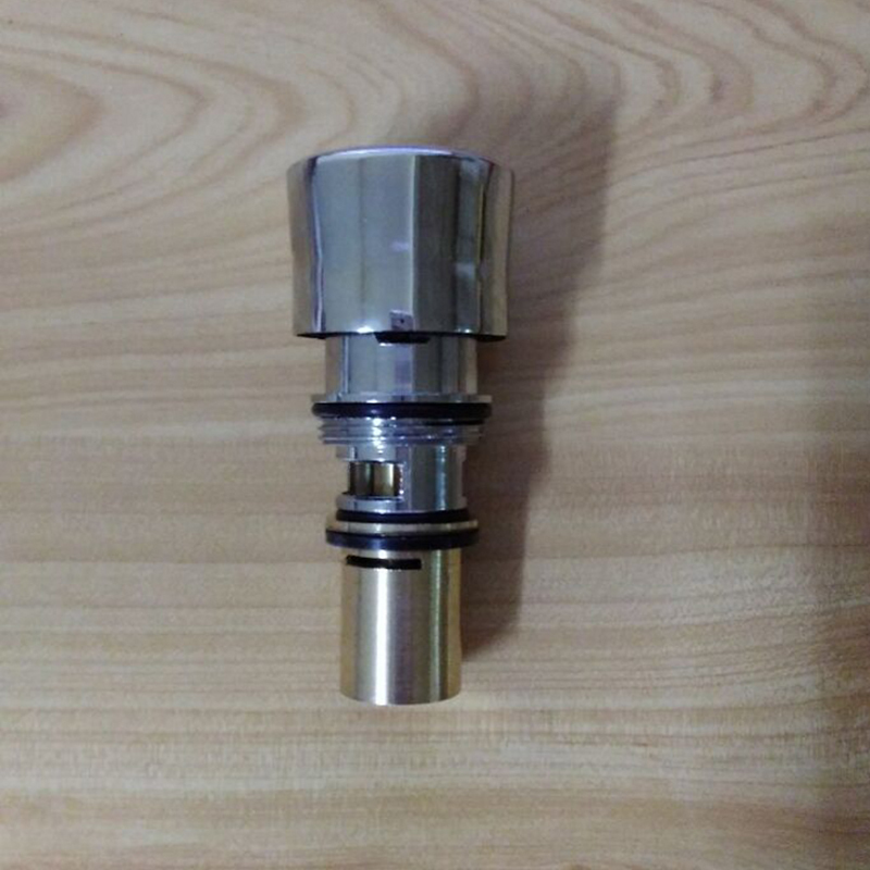 洗面盆配件连体六角头阀芯+手轮高清大图