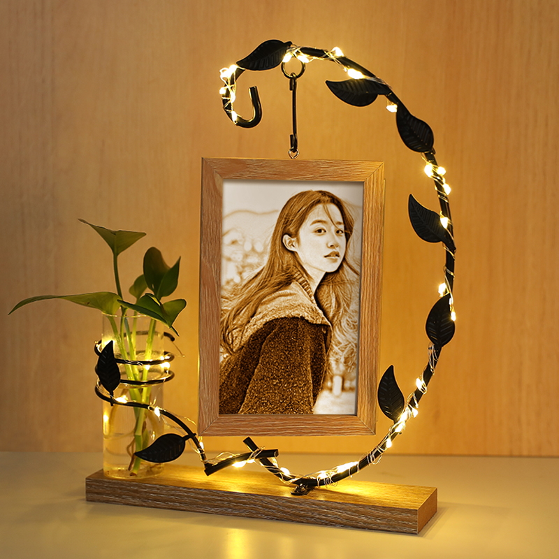 瑞仕兹 生日礼物女生送女友闺蜜老婆男生微雕木刻画6寸相框定制照片