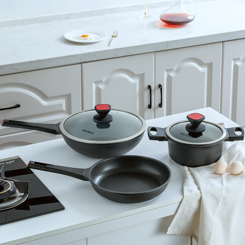 爱仕达(ASD) 套装锅 PL03A7WG 磁通新不粘三件套高清大图