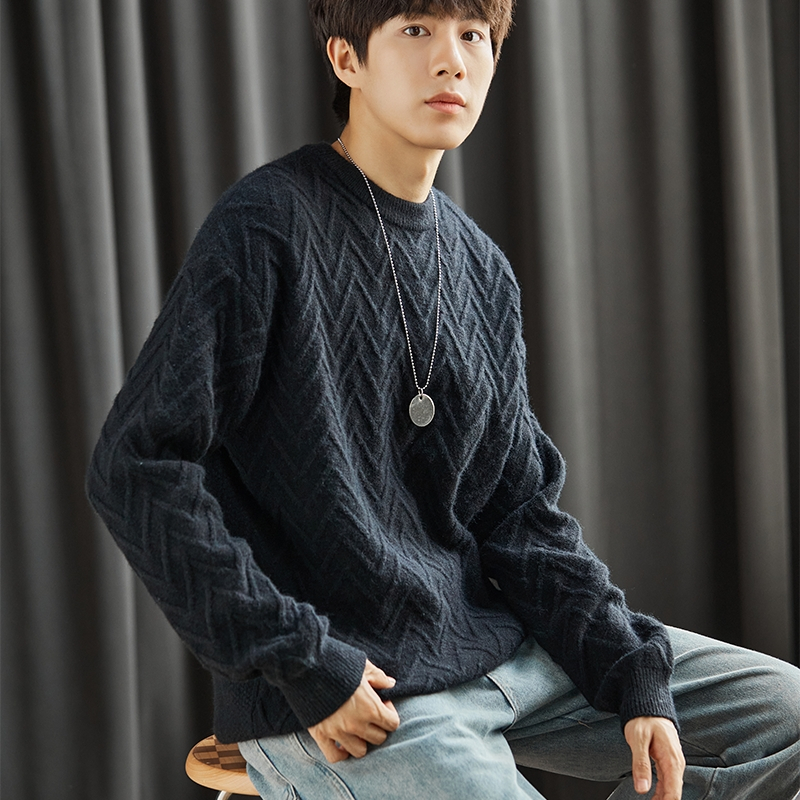 1件5折价1299元唐狮秋冬新款肌理感毛衣男宽松圆领慵懒风男士内搭毛线