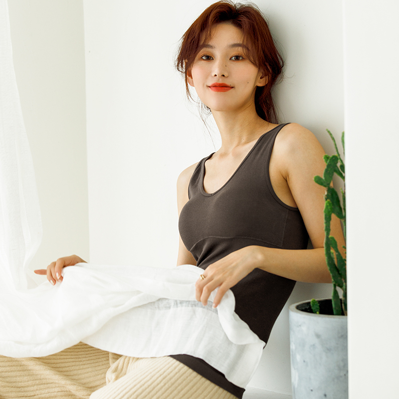 俞兆林春秋季保暖内衣女无钢圈可拆卸文胸简约纯色无缝V领打底吊带