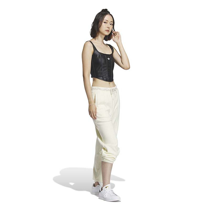 阿迪达斯(adidas)2024女舒适户外休闲百搭运动长裤IX4238
