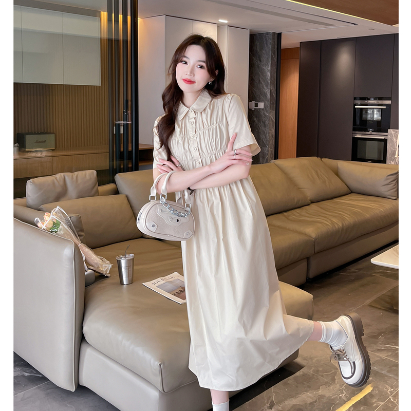 唐狮新款卡其色法式气质淑女连衣裙女春夏文艺风翻领收腰过膝长裙