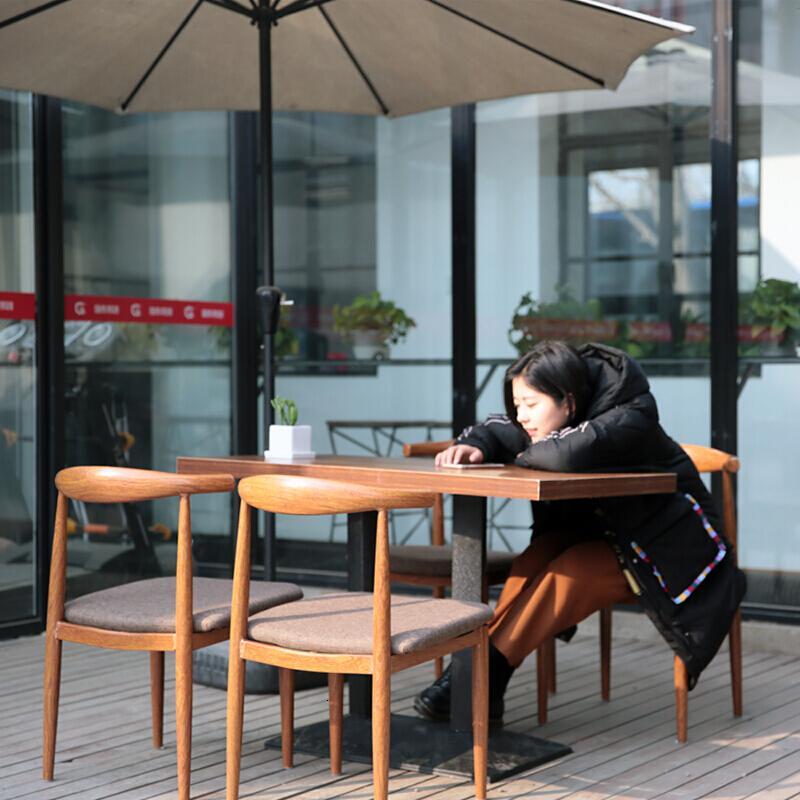 仿实木铁艺牛角椅子奶茶甜品店桌椅简约餐椅咖啡厅西餐厅桌椅组合