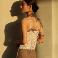 俞兆林新款性感内衣女细肩带蕾丝美背胸罩法式文胸女无钢圈防走光吊带背心