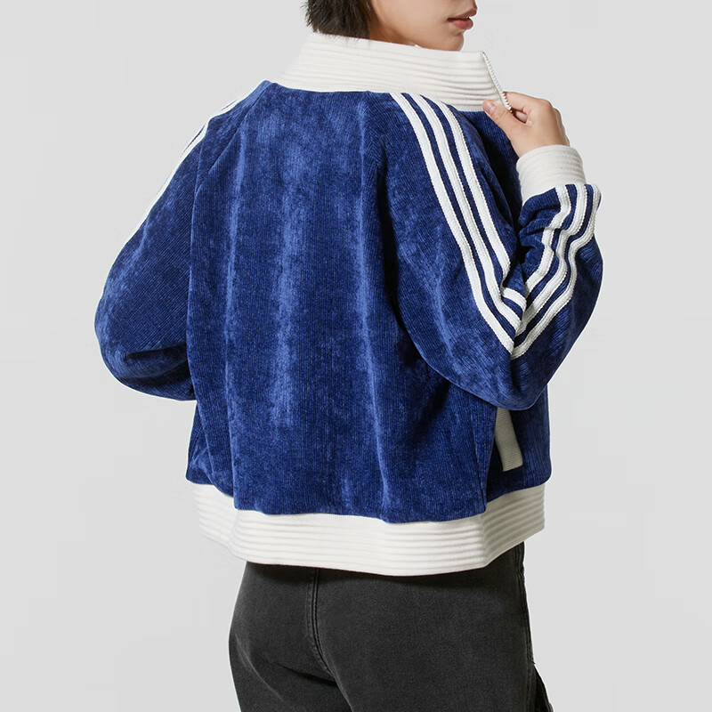 阿迪达斯 （adidas）三叶草外套女子时尚潮流运动休闲针织修身夹克JN0724 ZP高清大图