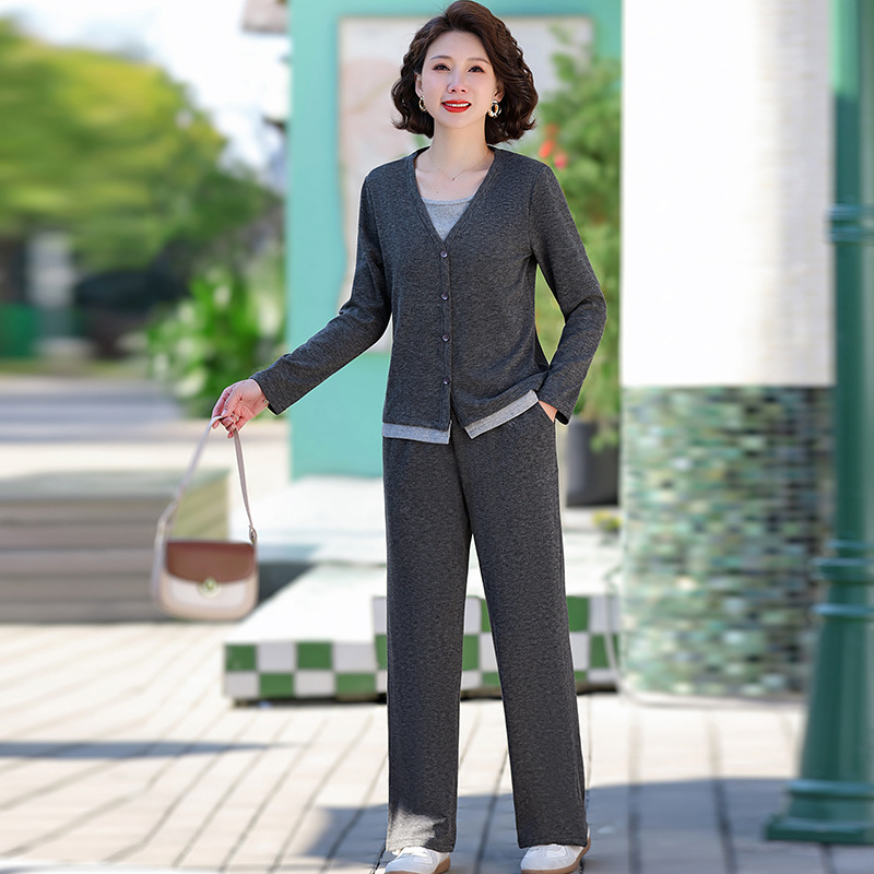 新款中老年妈妈装套装春40岁中年女大码修身运动服60岁婆婆装长袖