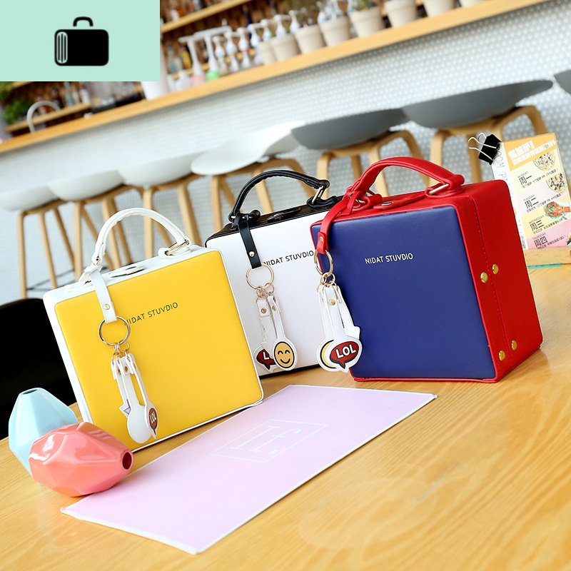 正方形包包女斜挎百搭学生森系立体盒子包气质ins手提小箱子包包new