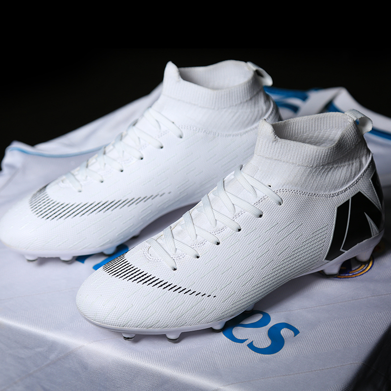 绛天足球鞋男长钉ag碎钉tf男童青少年女学生白色比赛耐磨训练鞋视频