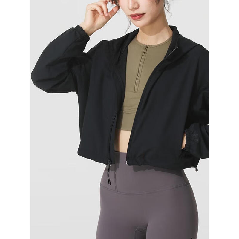 安德玛(Under Armour)女装外套 夏季新款户外健身训练上衣透气连帽梭织休闲夹克 6003590-001 黑色 L