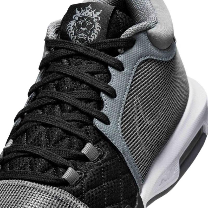 Nike男子实战篮球鞋轻量化缓震支撑专业运动款高清大图