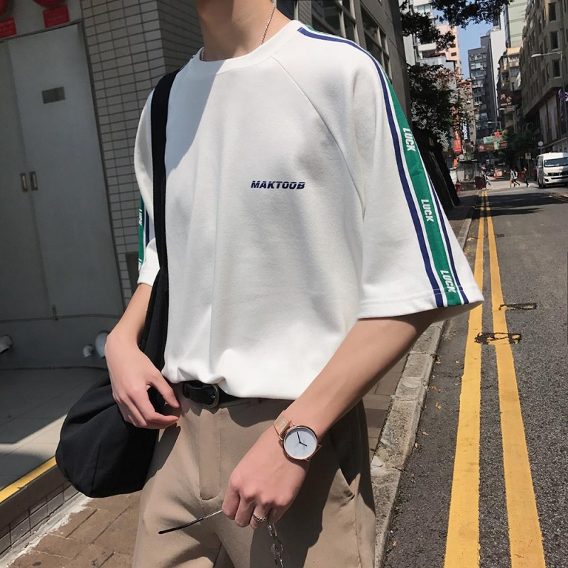 2018夏装年轻侧边印花 简约风格短袖T恤圆领男装夏日休闲体恤青年