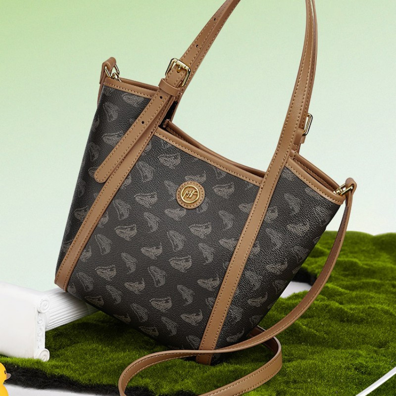 马克华菲包包女包手提包菜篮子印花女水桶包大容量单肩斜挎包深咖啡