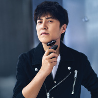飞利浦(PHILIPS)剃须刀漫威系列美国队长男士电动刮胡刀多功能干湿双剃MVL5598/69