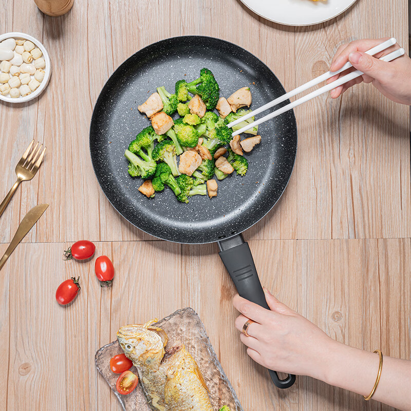 德铂(Debo) DEP-923 京多安精铁煎锅26cm / 把