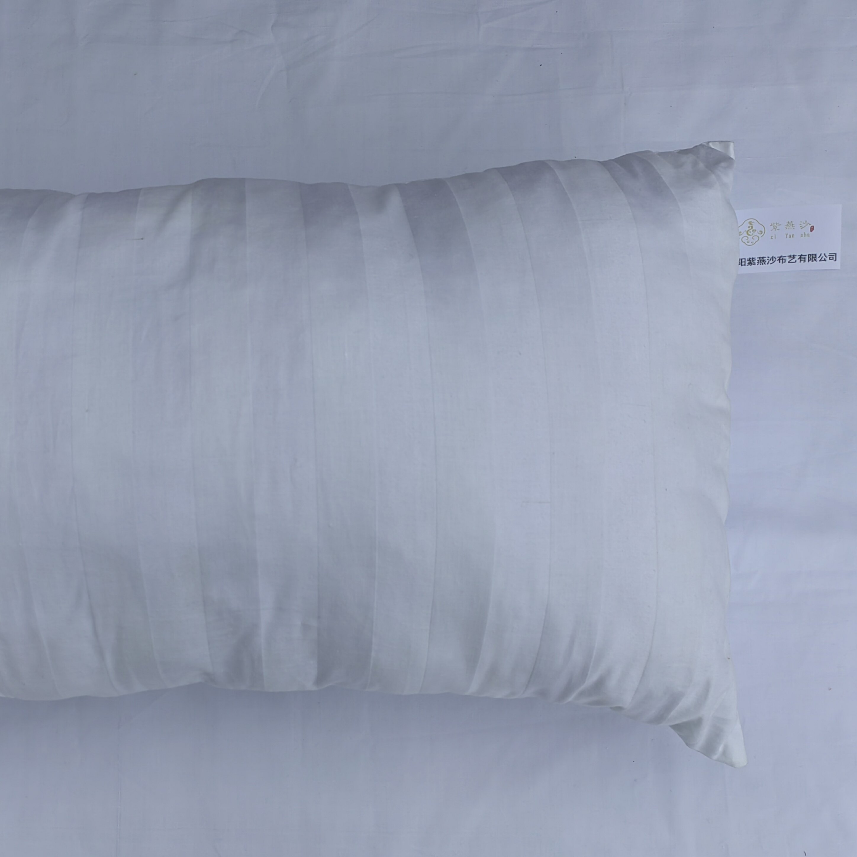 紫燕沙 抱枕芯 370×580mm 纯棉布加pp棉加拉链 个高清大图