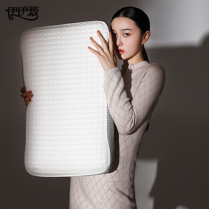 伊伊爱 大方块面包枕高清大图
