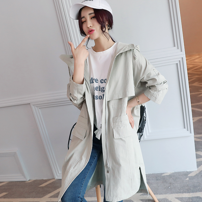 2018新款女装 单层薄款个子矮显高陪读妈妈梅婷同款沈巍外套风衣