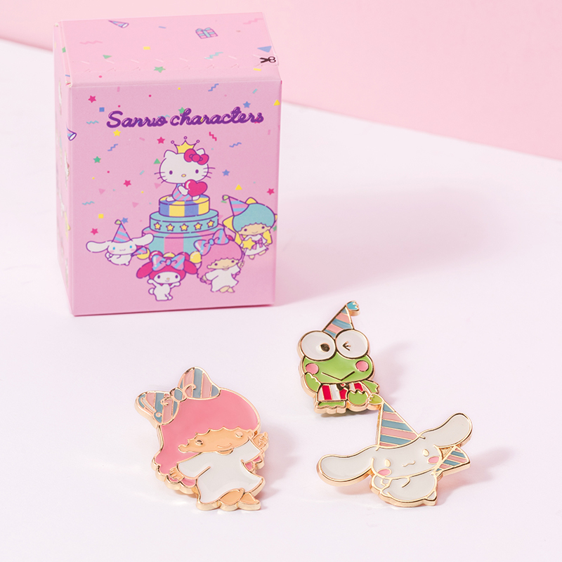 名创优品(miniso) Sanrio Characters派对系列盲盒徽章服饰趣味配件创意玩偶
