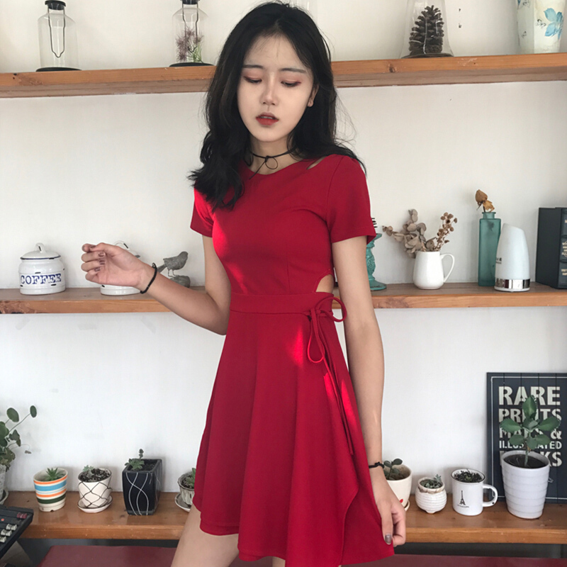 秋季女装韩版气质修身复古性感镂空显瘦黑裙短袖连衣裙短裙
