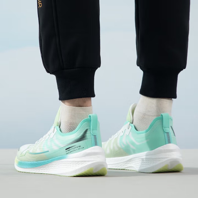 特步男款运动鞋877319110044-72/双高清大图