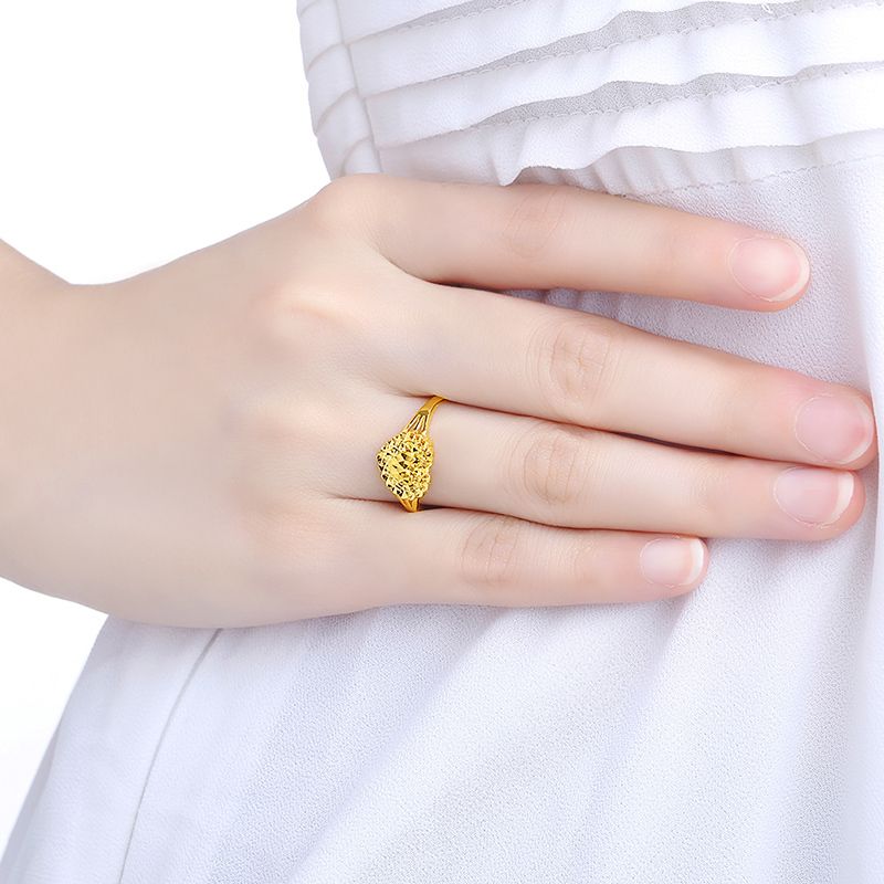 周六福珠宝黄金戒指女款心型999足金戒指计价aa010848