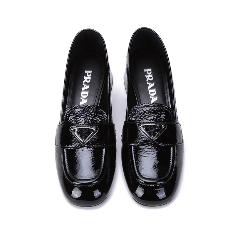 prada普拉达女士皮革徽标装饰圆头粗跟单鞋皮鞋乐福鞋1d583mh27
