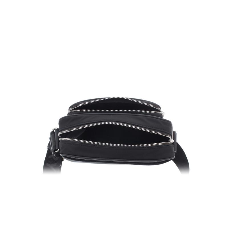 博柏利(BURBERRY)男士斜挎包耐用防水便携多功能休闲单肩包高清大图