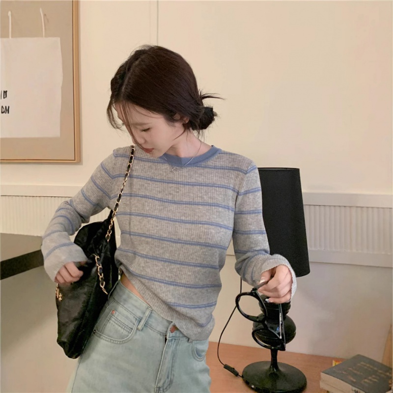 秋季韩版新款圆领套头撞色条纹拼接显瘦小众百搭长袖针织衫女_563