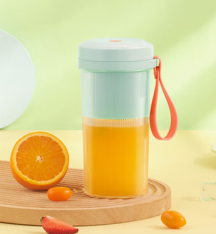 荣事达(Royalstar) 榨汁机家用小型便携式无线电动果汁杯 清新绿【RZ-19Y3A】