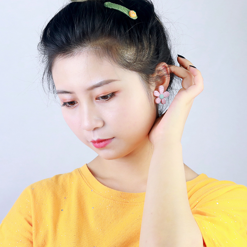 Kulana卡通五瓣花夏日甜美树脂耳钉无耳洞耳夹女不规则设计感花朵耳环