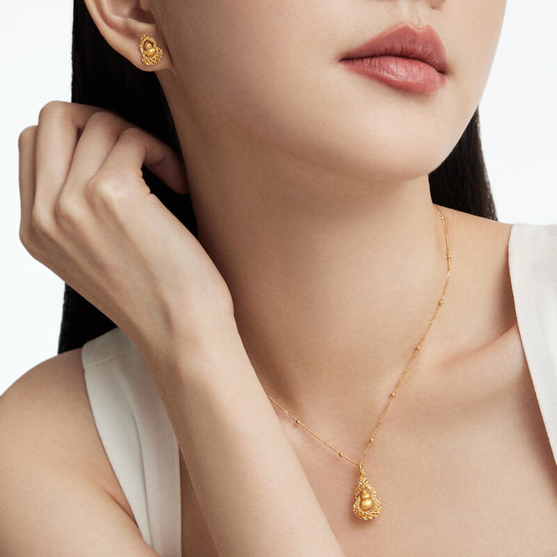 周大福爆闪福禄金丝葫芦足金黄金耳饰耳钉计价(工费360)EOF1633高清大图