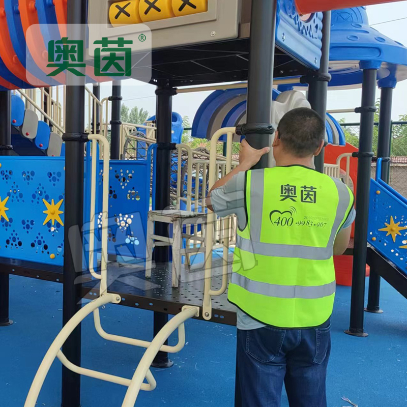 户外儿童蹦床游乐场设备幼儿园