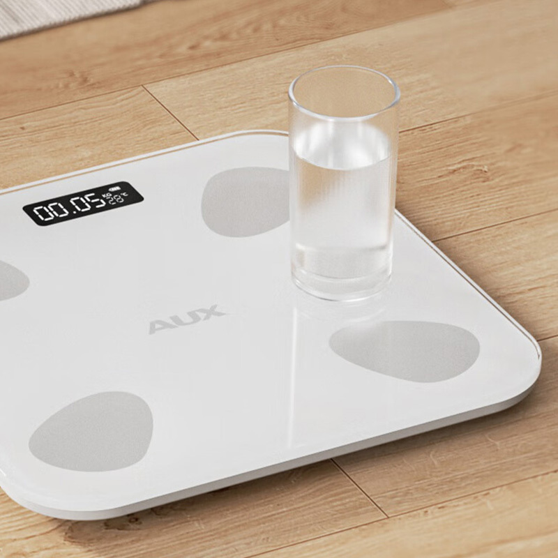 奥克斯体脂秤加大加厚钢化秤面ACC-3001W1M(颜色随机)高清大图
