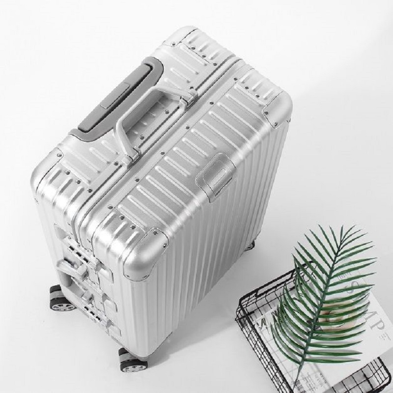 秦泰(Cqint)QTBG-02 20英寸 金属银色行李箱高清大图