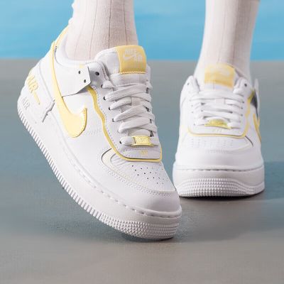 耐克(NIKE)女鞋新款AF1运动鞋轻便耐磨低帮板鞋时尚潮流休闲鞋CI0919-121 ZP CI0919-121/白色/黄色 37.5