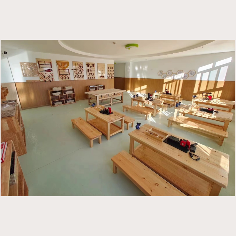大眼睛创意木工坊小学版高清大图