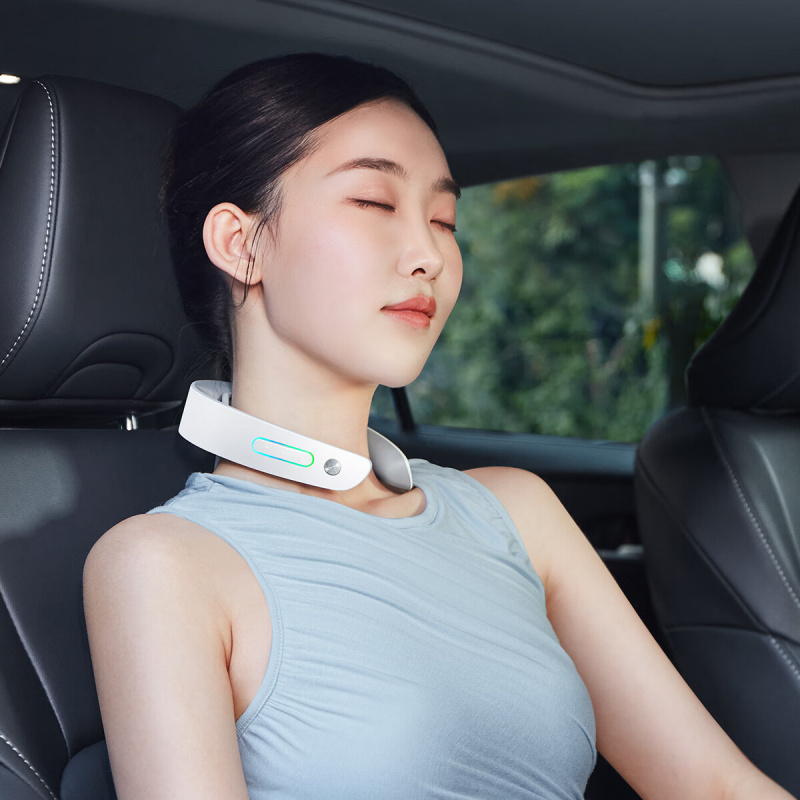 小熊(Bear)颈椎按摩器 肩颈按摩仪U型枕脉冲揉捏理疗护颈仪 白色高清大图