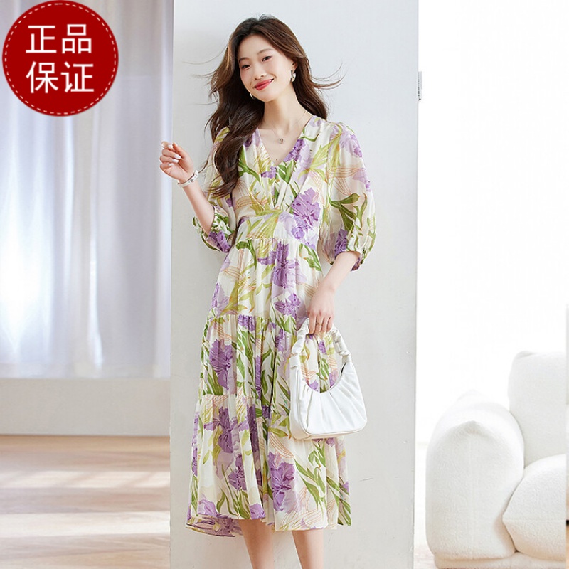 免费试穿 绿色碎花连衣裙女夏季新款超仙森系温柔风海边度真丝连衣裙2024新款遮肚子显瘦高级感小个子减龄妈妈裙子女高清大图
